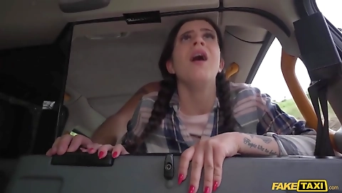 Mature woman takes a hot cum