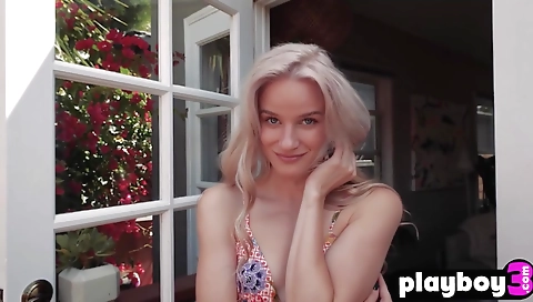 Married guy with her pussy