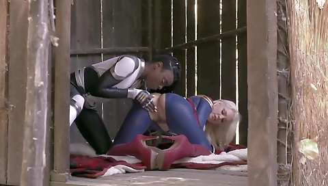 Hawt babe with a huge ass