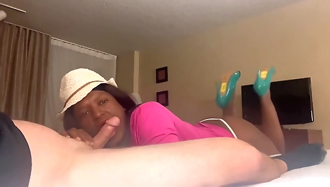 Sexy amateur coupl claimstitionall bother sex on the beach