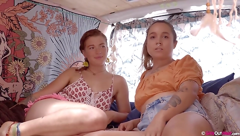 Horny lesbians have sex in the bathroom