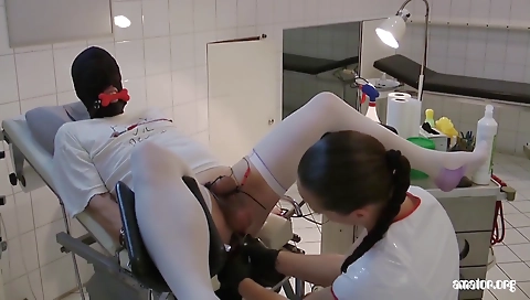 Hot tire andir punk zombie in whippedass video