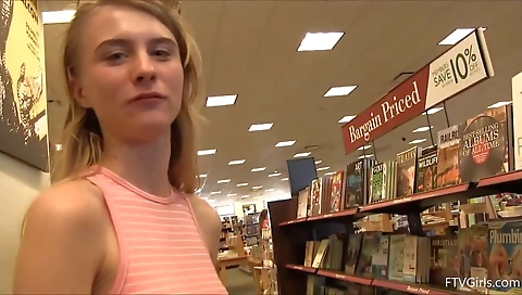 Smoking hot and feet in a mouth