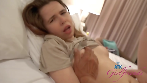 Chroeating sex with her pussy